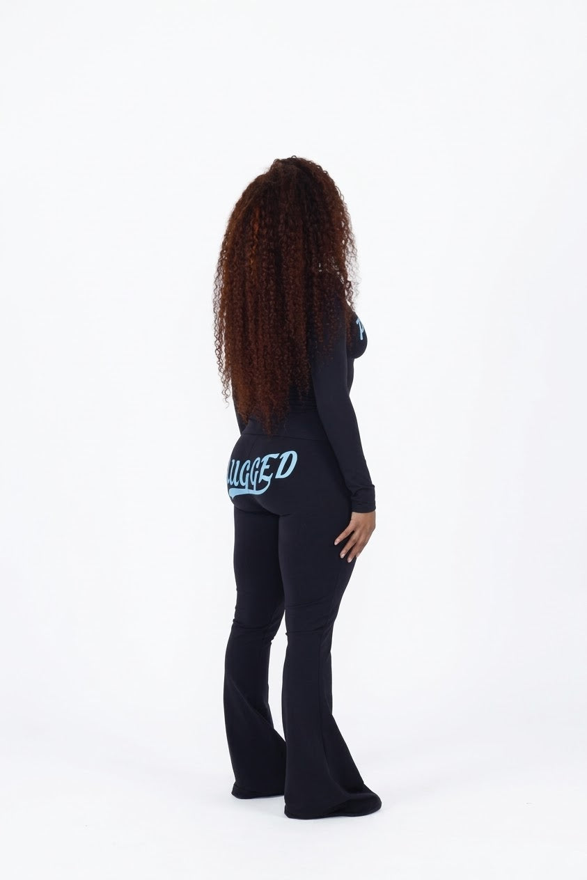 Plugged Essentials Longsleeve